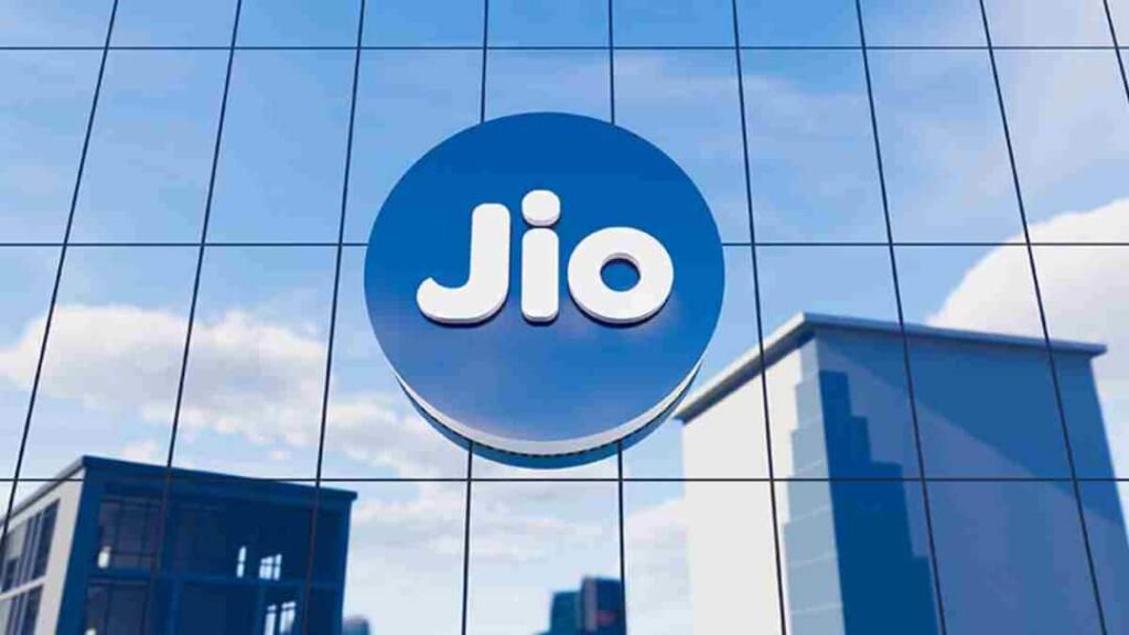 Jio’s new recharge plan: Now you will get 2GB, unlimited calling and OTT fun for 84 days, know the complete benefits.