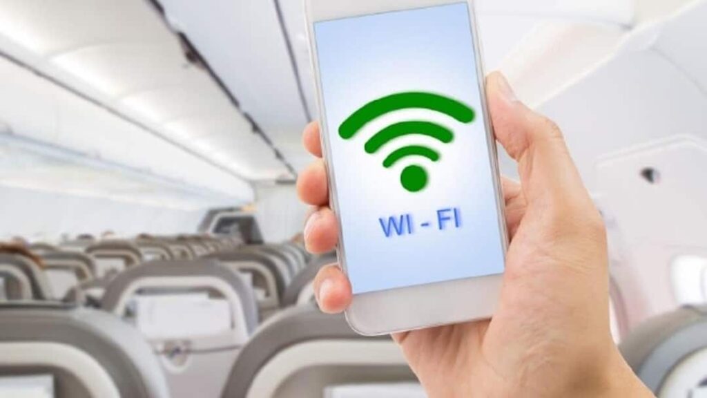 Full network even while flying in the sky! How does Airplane WiFi work at 30,000 feet? You will be surprised to know the truth