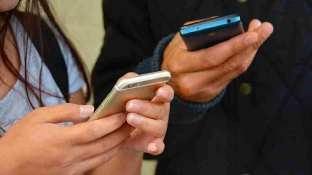 After petrol and diesel, now mobile recharge can also become expensive! Know why tension is increasing