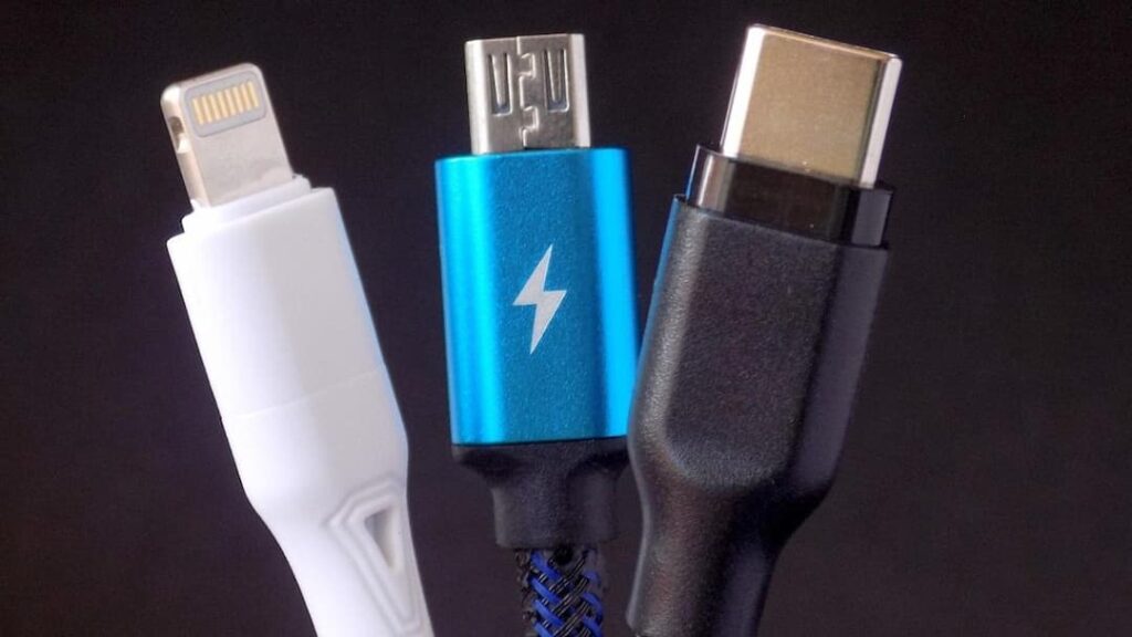 Why are USB ports different colors? Know which color gives faster speed
