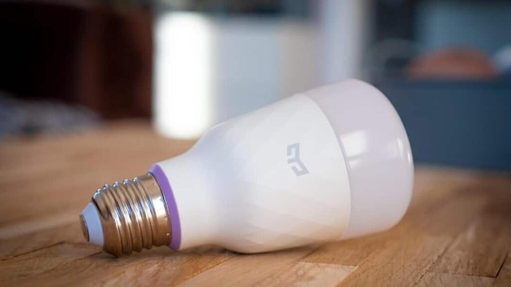 | Know the truth before buying a smart bulb Just how many years does a smart bulb actually last