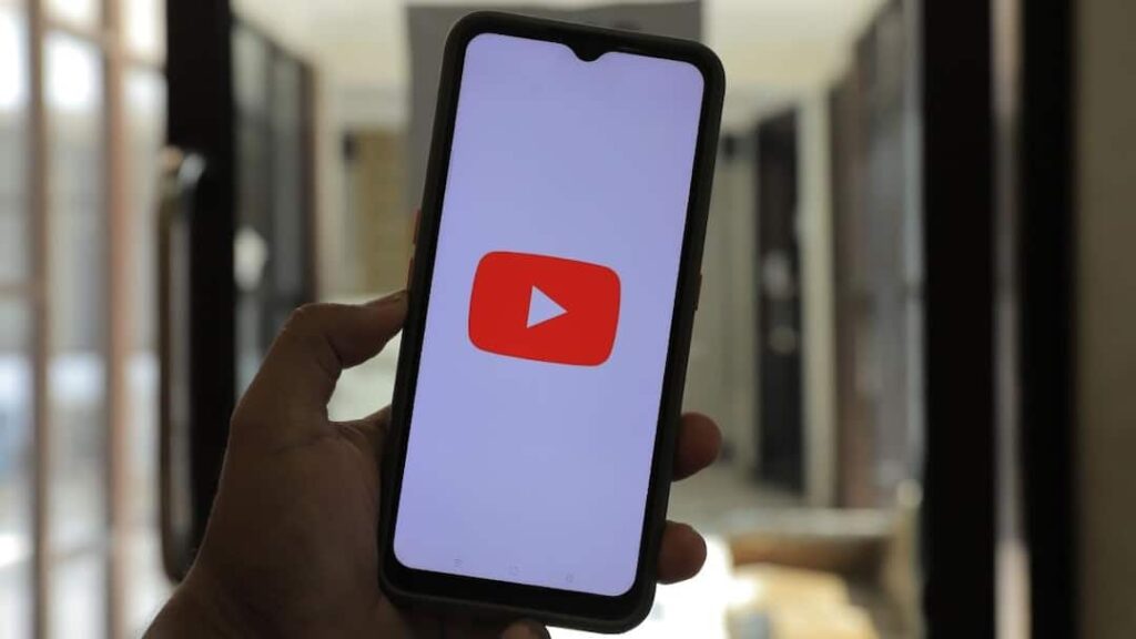 Now you will earn huge money from YouTube Live! This new feature has been launched in India, know how it will work